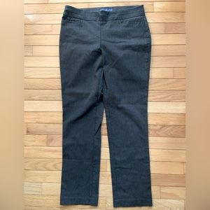 Apt 9 Women’s Grey Casual Dress Pants. Size 12P